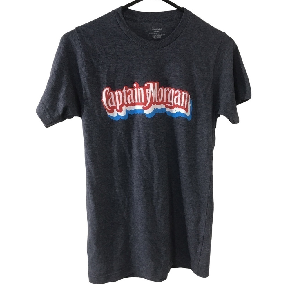 Captain Morgan red blue graphic gray short sleeve t-shirt size small